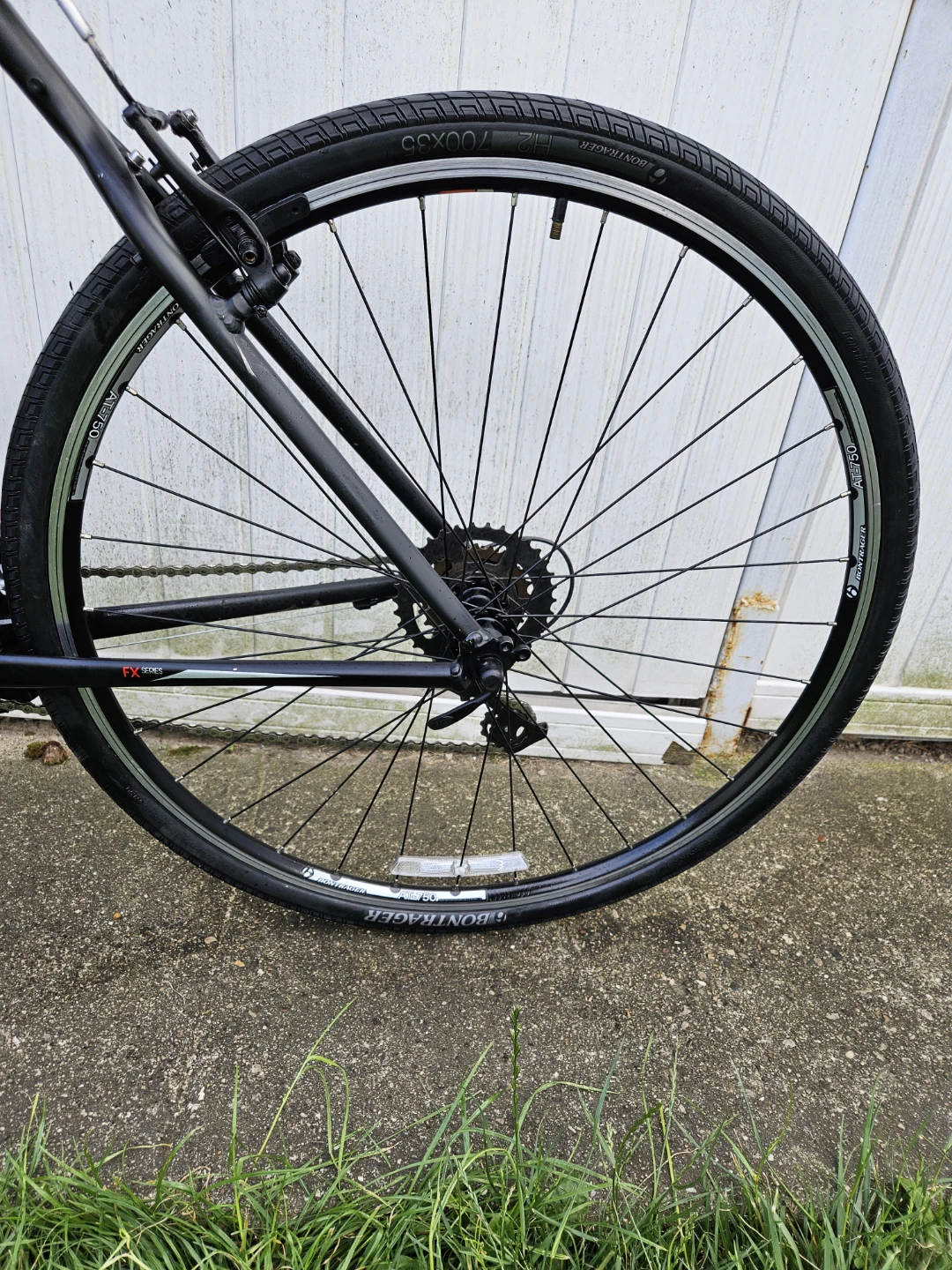 Trek FX Hybrid Bike - photo 3