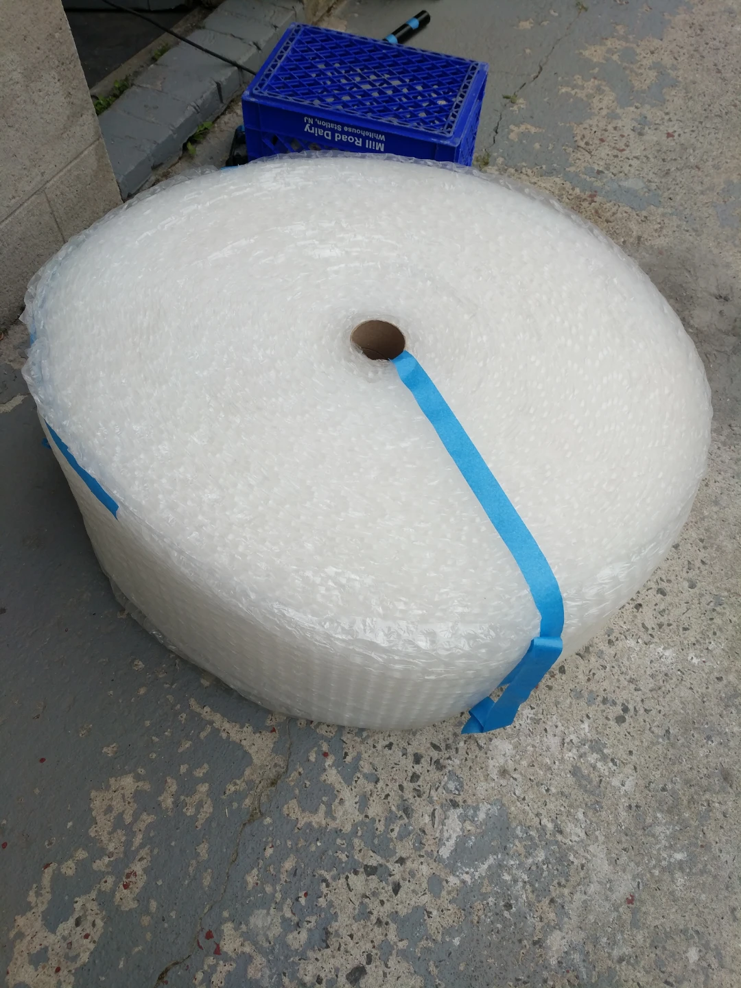 Large Roll of Bubble Wrap - photo 3