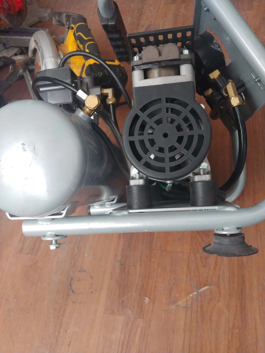 Metabo HPT EC28M Air Compressor - photo 5
