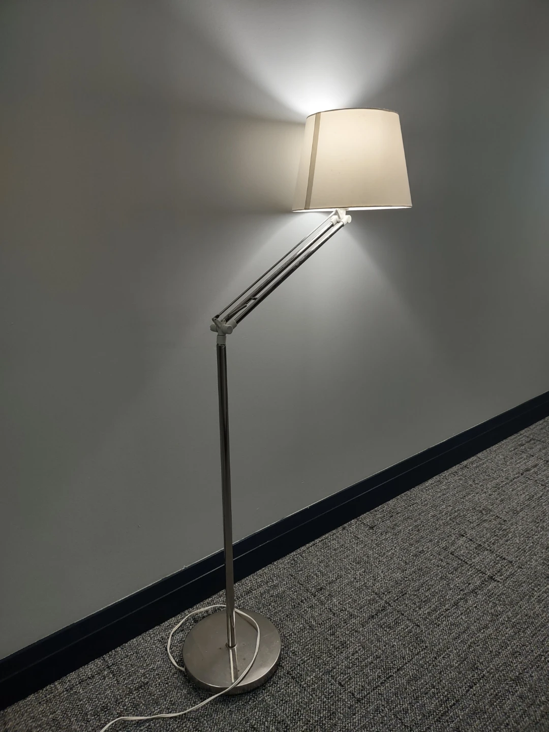 (Moving sale) Ikea Adjustable Floor Lamp - photo 5