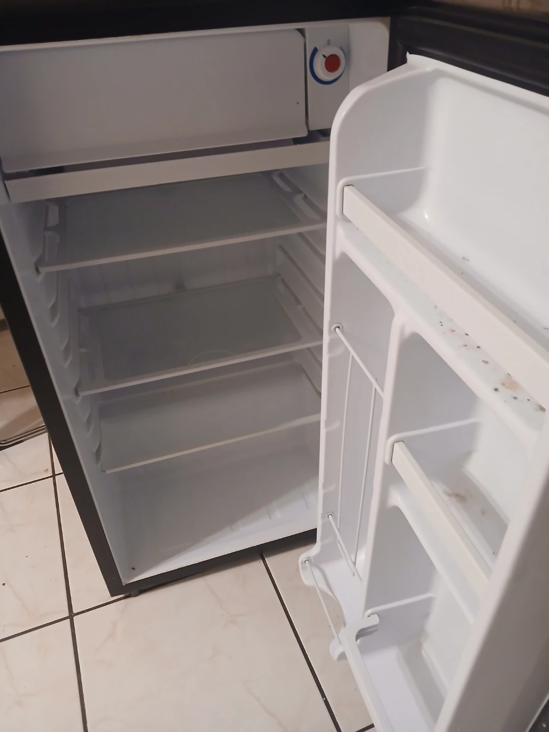 Danby Mini Fridge - photo 2