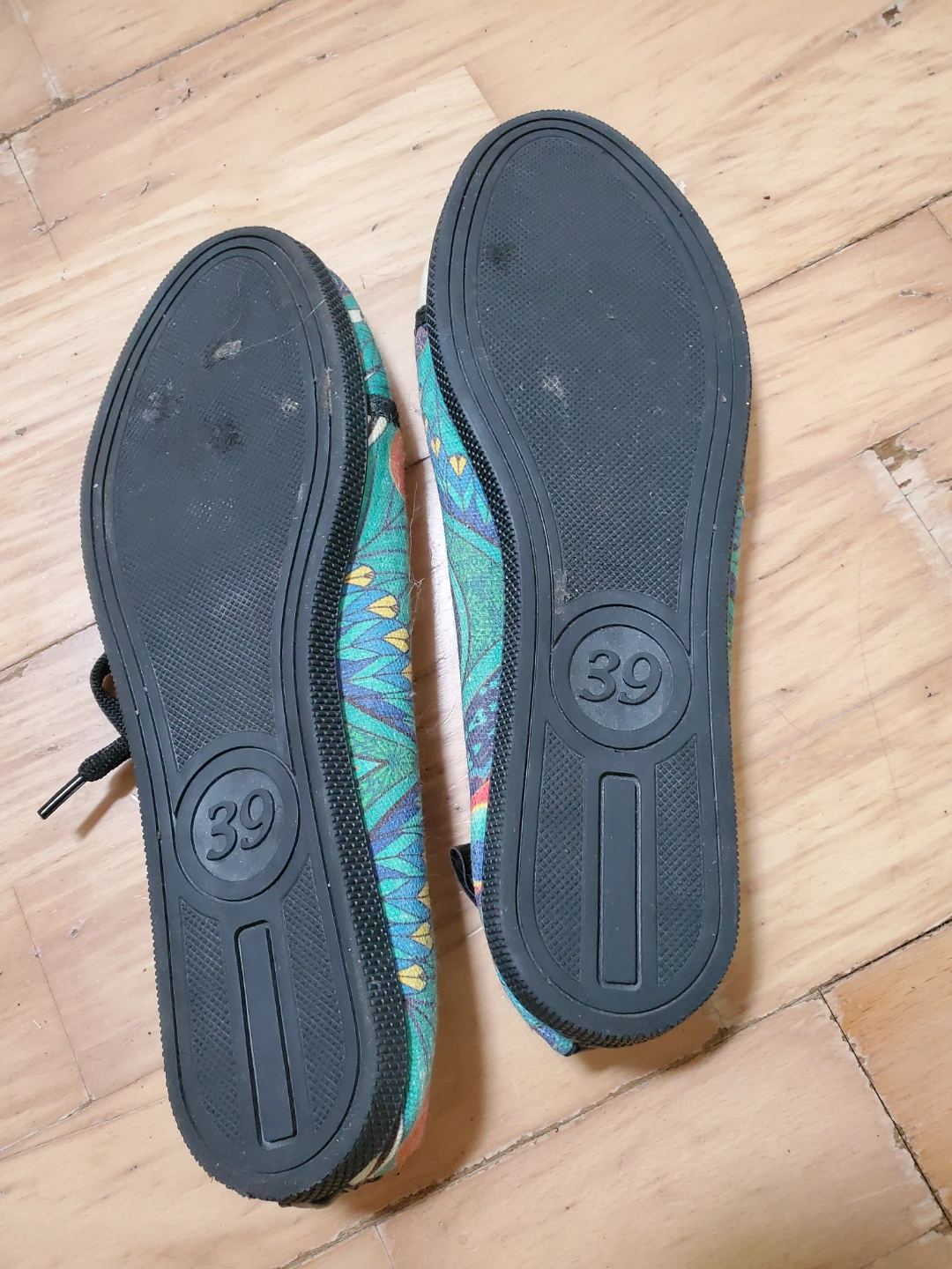 Peacock Print Flats - Size 39 - photo 2