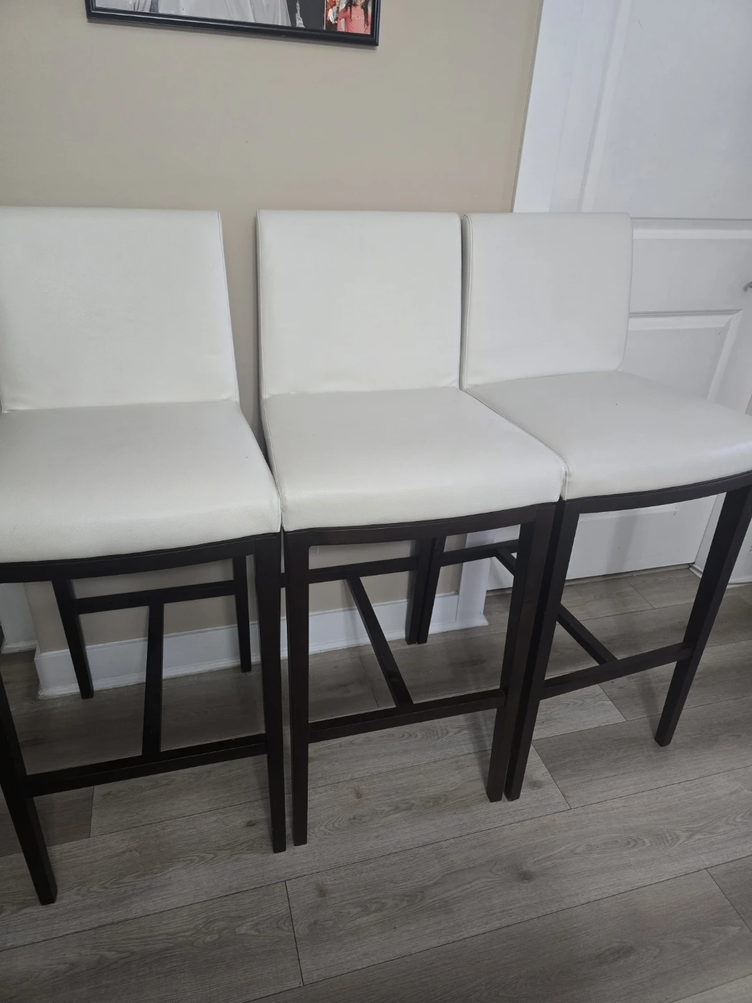 4 Bar Stool Chairs
