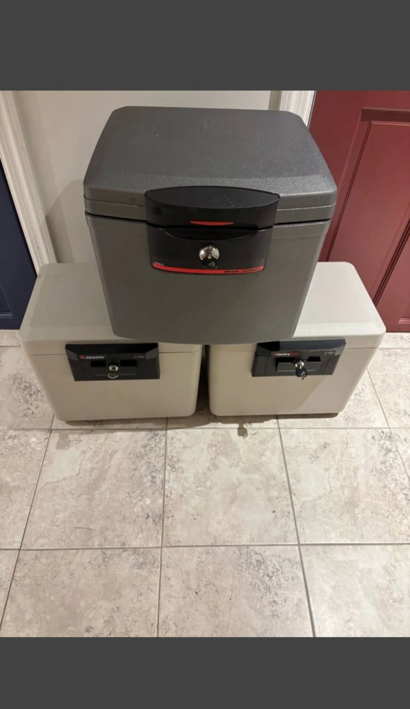 (FREE DELIVERY) SentrySafe Fireproof & Waterproof Safe Boxes - photo 2