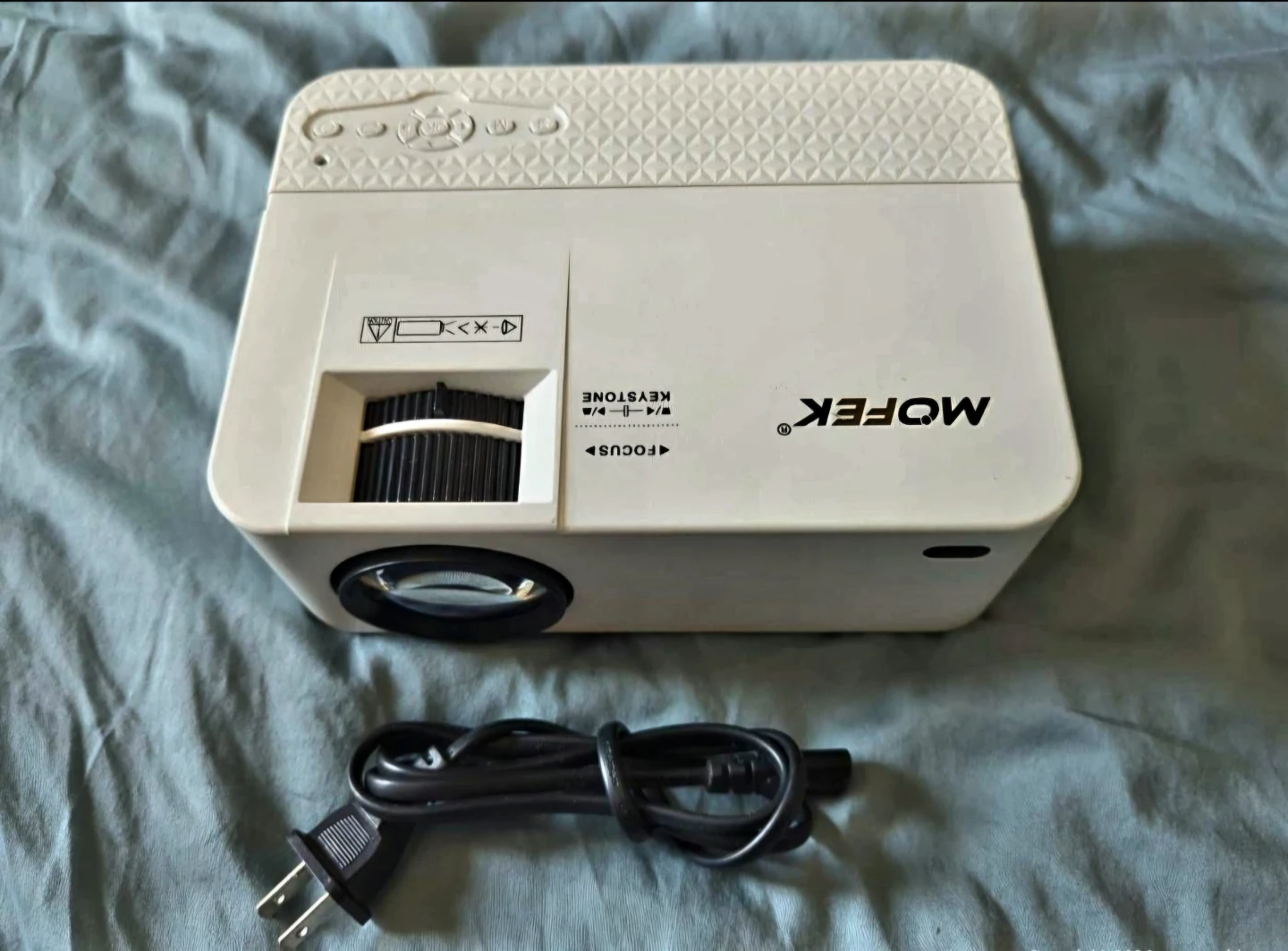 Mini LED Projector - photo 2