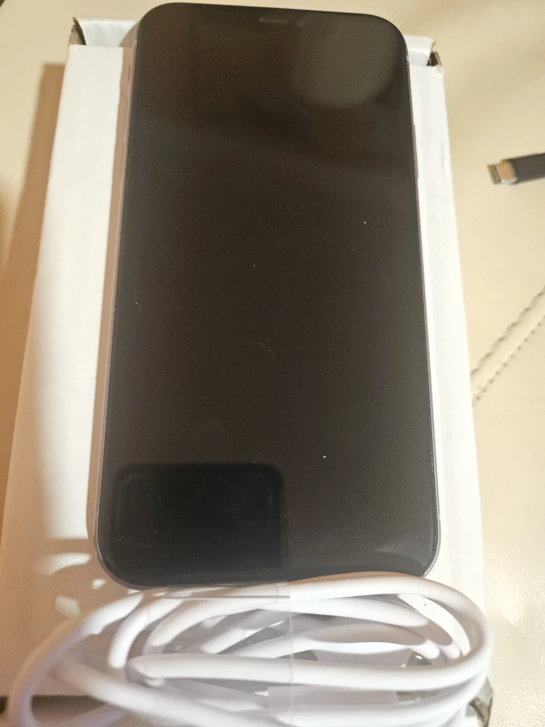 Apple iPhone 11 - photo 2