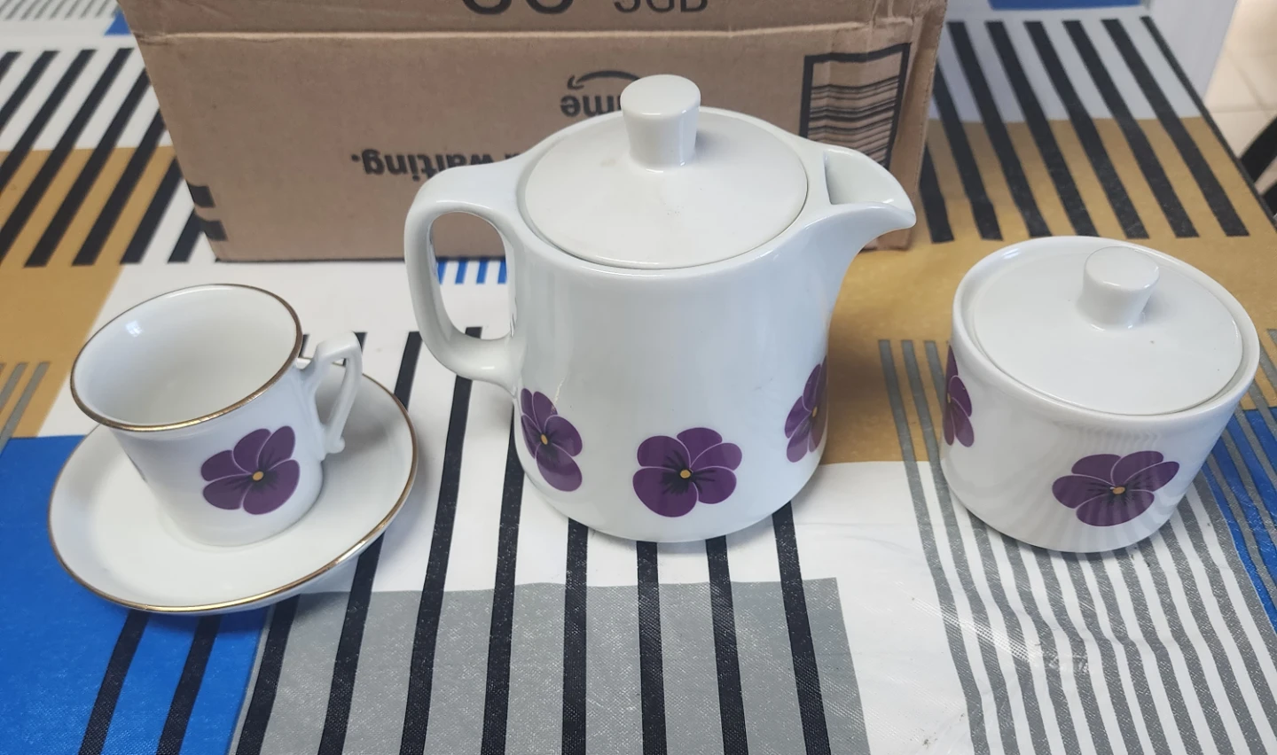 IPA Tea set