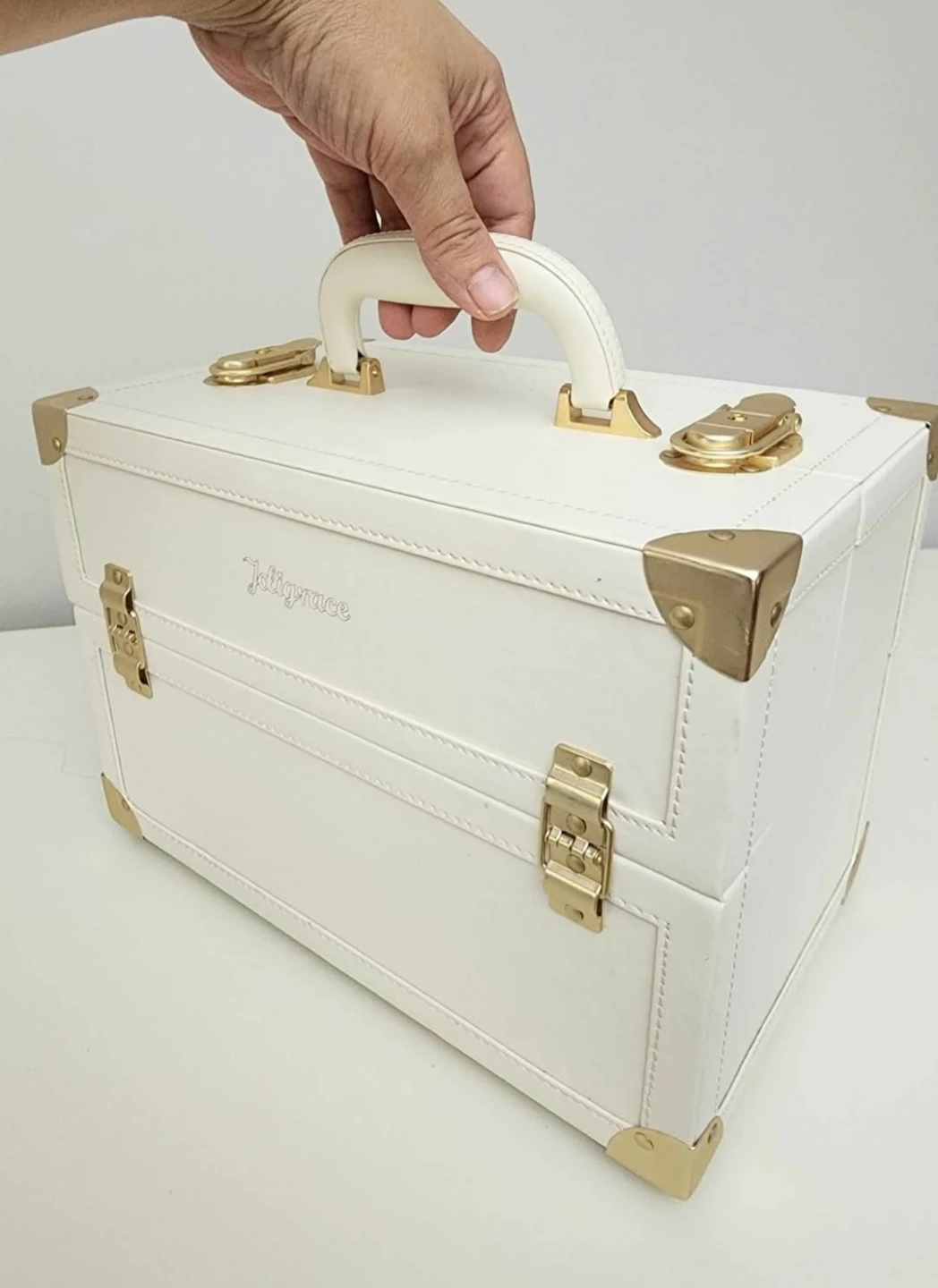 Jewelry Makeup Storage Case - photo 2