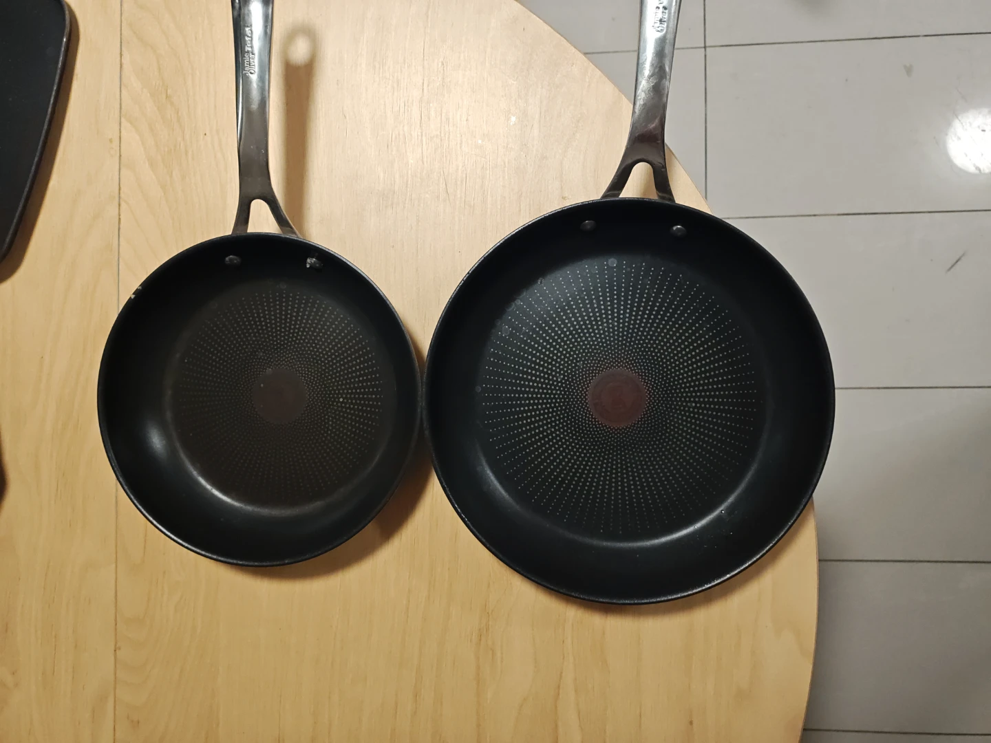 Assorted pots and pans sets - photo 3