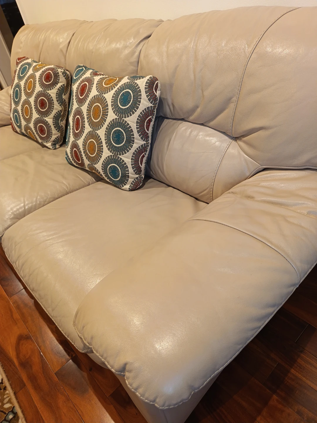 Beige Leather Sofa - photo 5