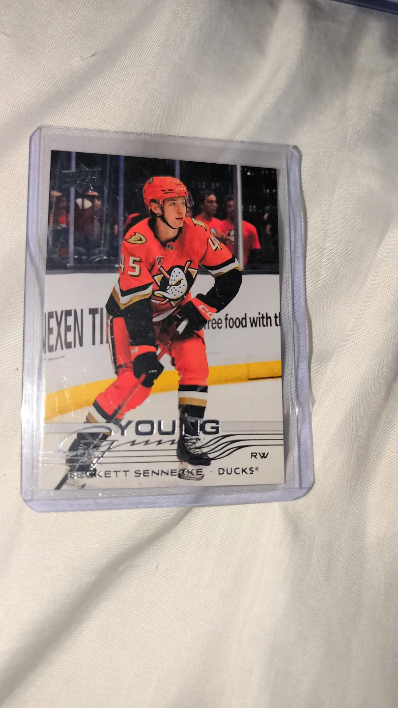 2025-26 Upper Deck Series Beckett Sennecke  Young Guns - photo 2