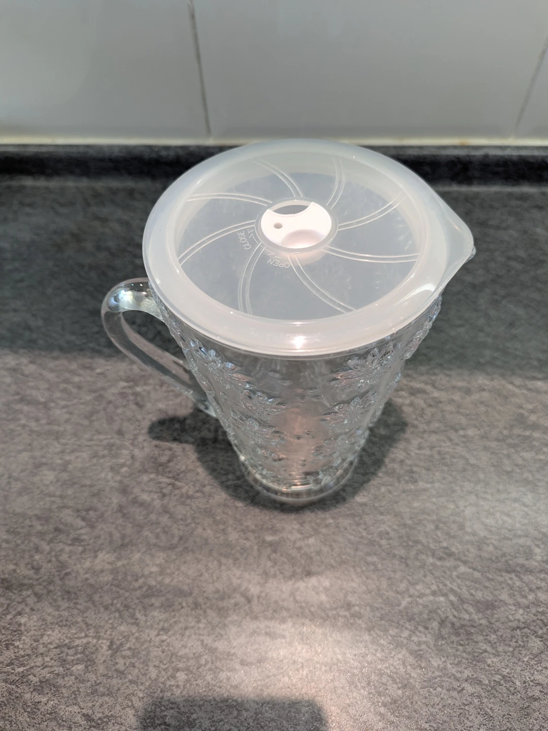 Daisy Embossed Glass Water Pitcher with Lid - photo 2