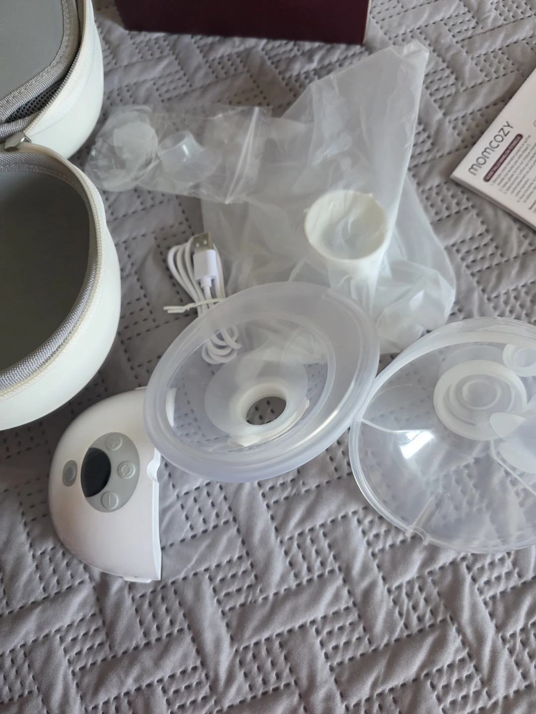 Momcozy M5 Wearable Breast Pump (single) - photo 5