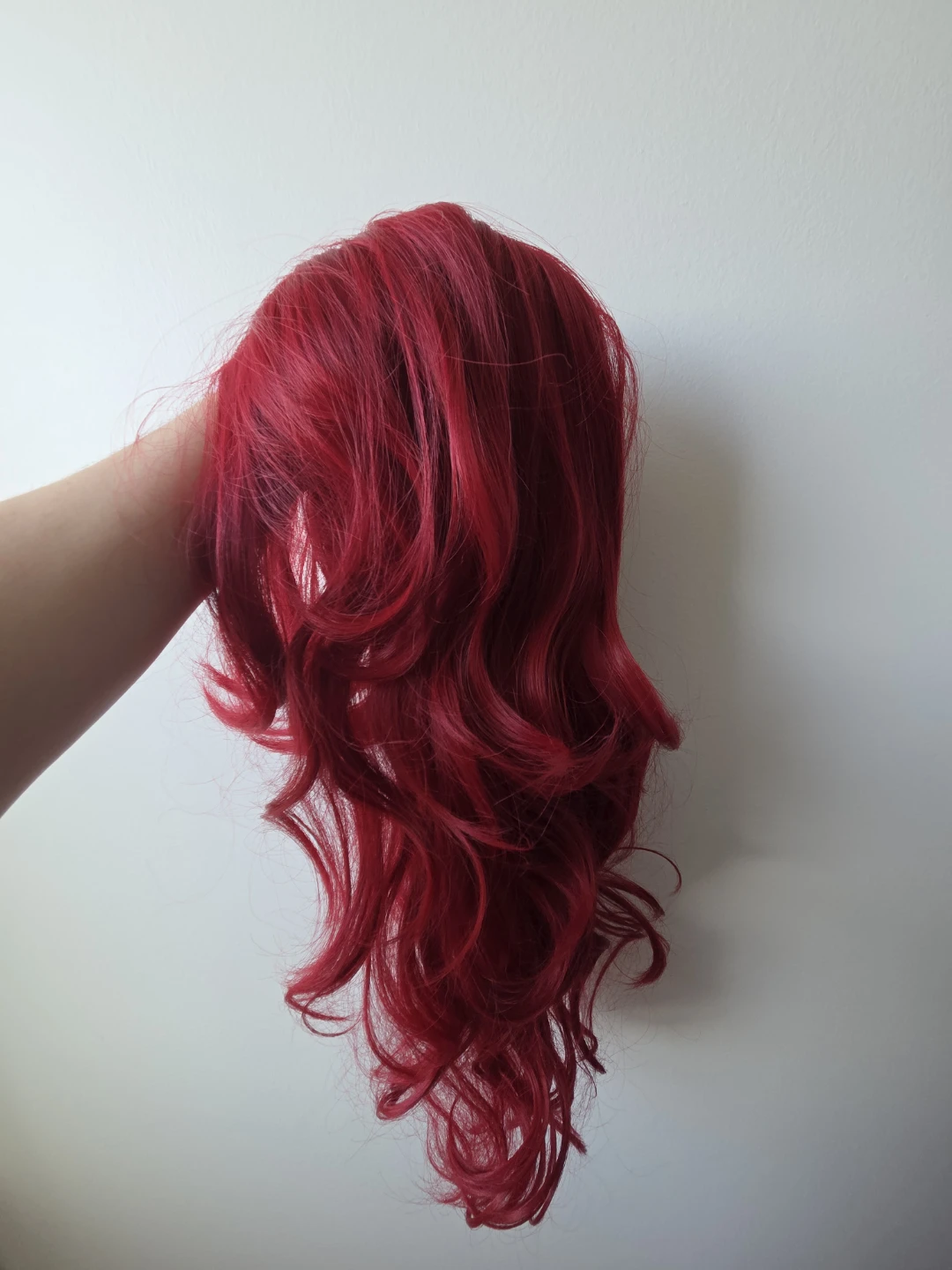 FREE  two wigs in great condition (Cosplay, Halloween, etc)
