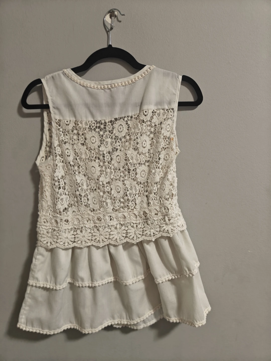 White Crochet Ruffled Peplum Top - photo 2
