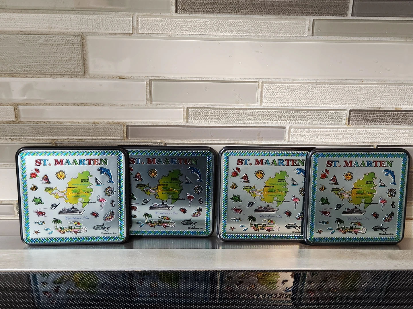 Set of 4 St. Maarten souvenir tins - photo 2