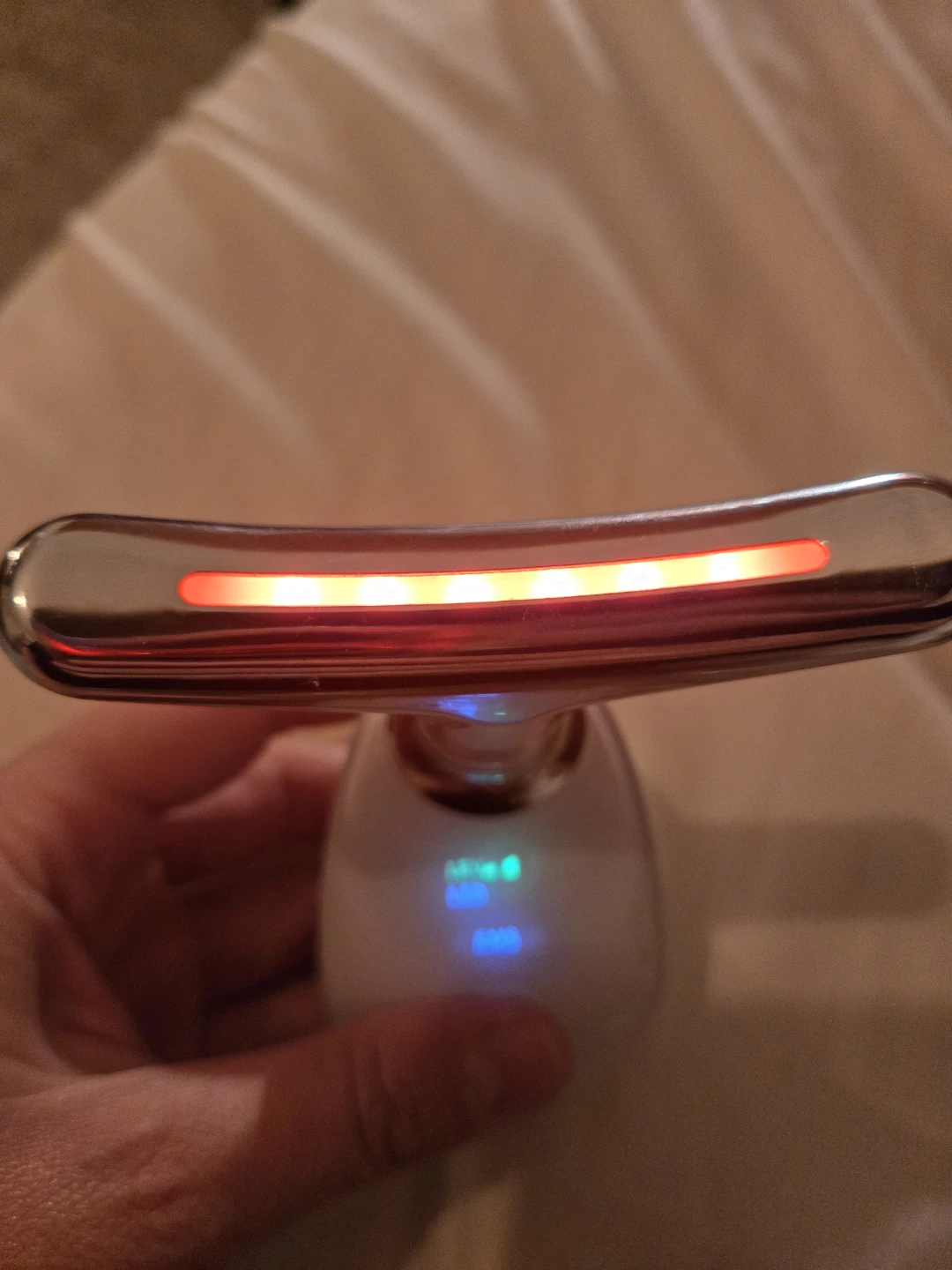 LED Device for Neck and Face - photo 4