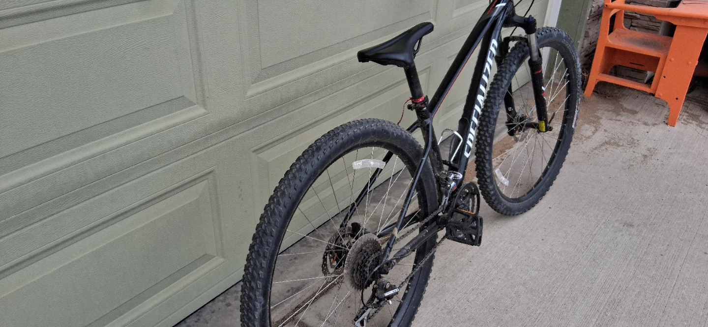 Specialized Rockhopper Mountain Bike - photo 2