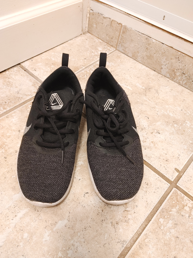 Women's Nike Flex Running Shoes size 8 - photo 2
