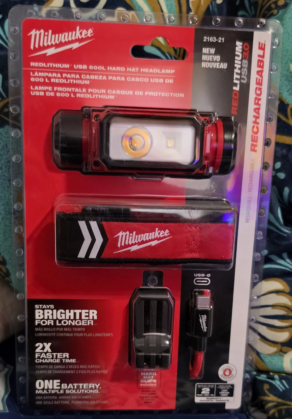 Milwaukee REDLITHIUM USB 600L Hard Hat Headlamp