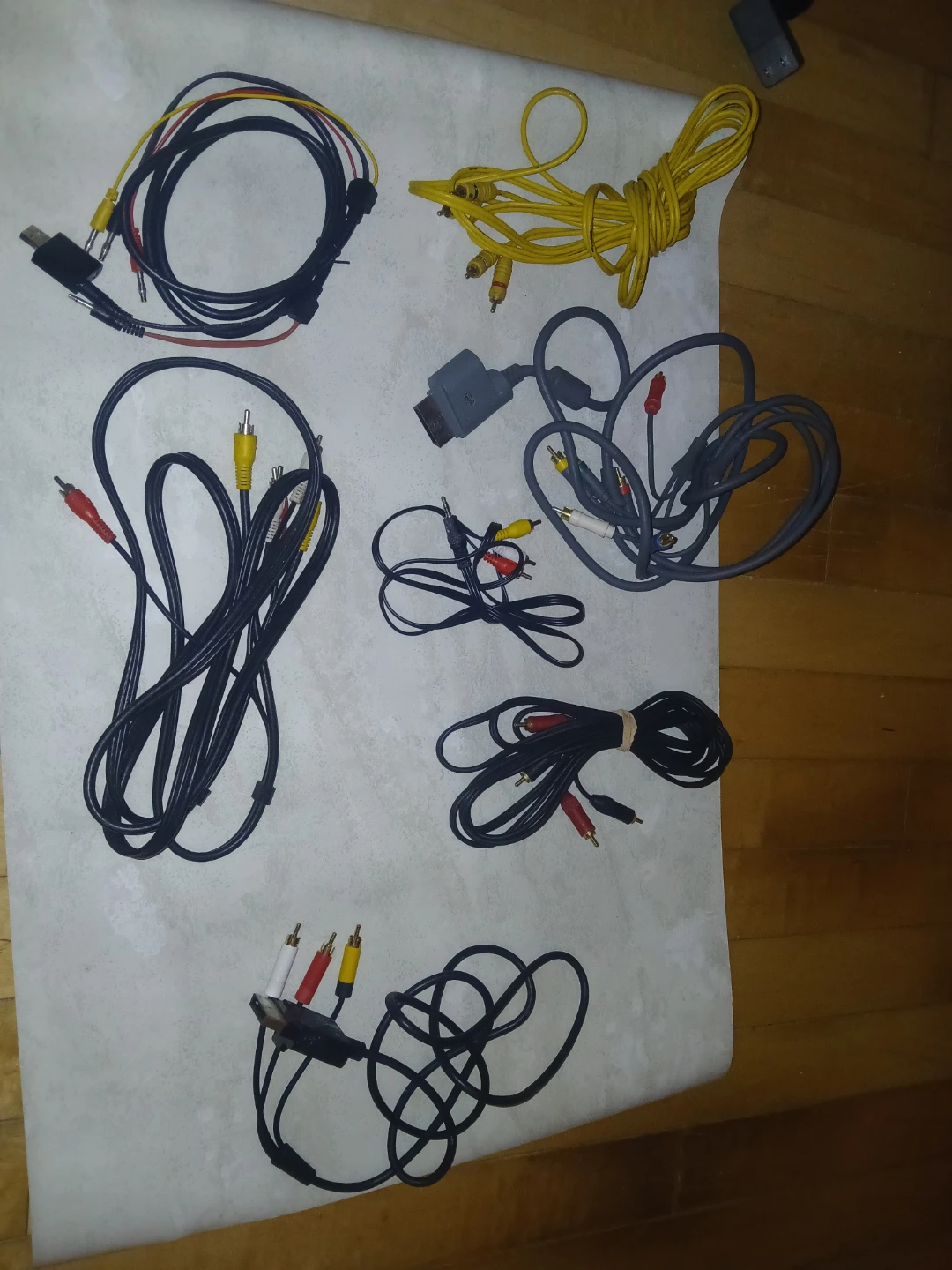 Assorted AV and Video Game Cables