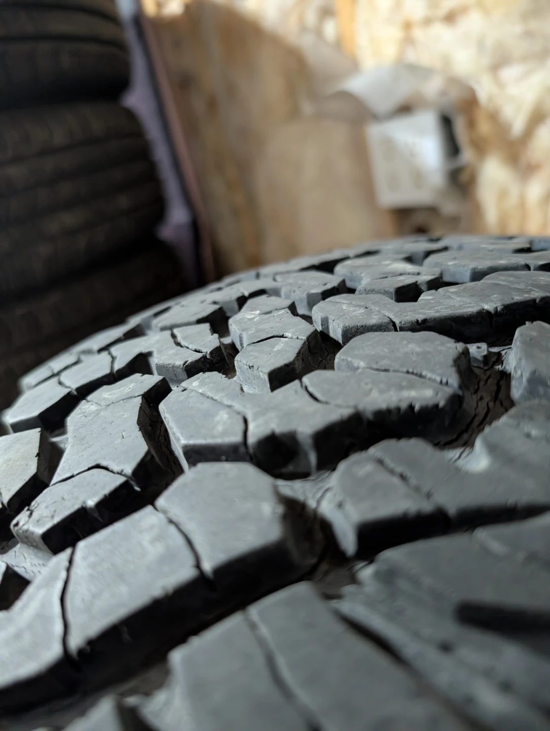 (4)-LT265/70R17 BFGoodrich All Terrain T/A KO2