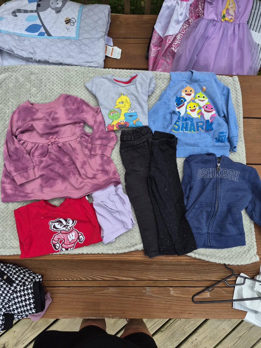 Kids Clothes Bundle - 2T OshKosh, Baby Shark & more!