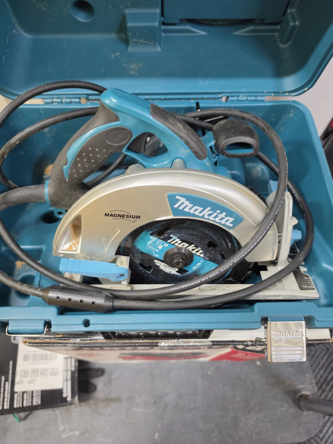 Makita 5007MG Circular Saw - photo 2