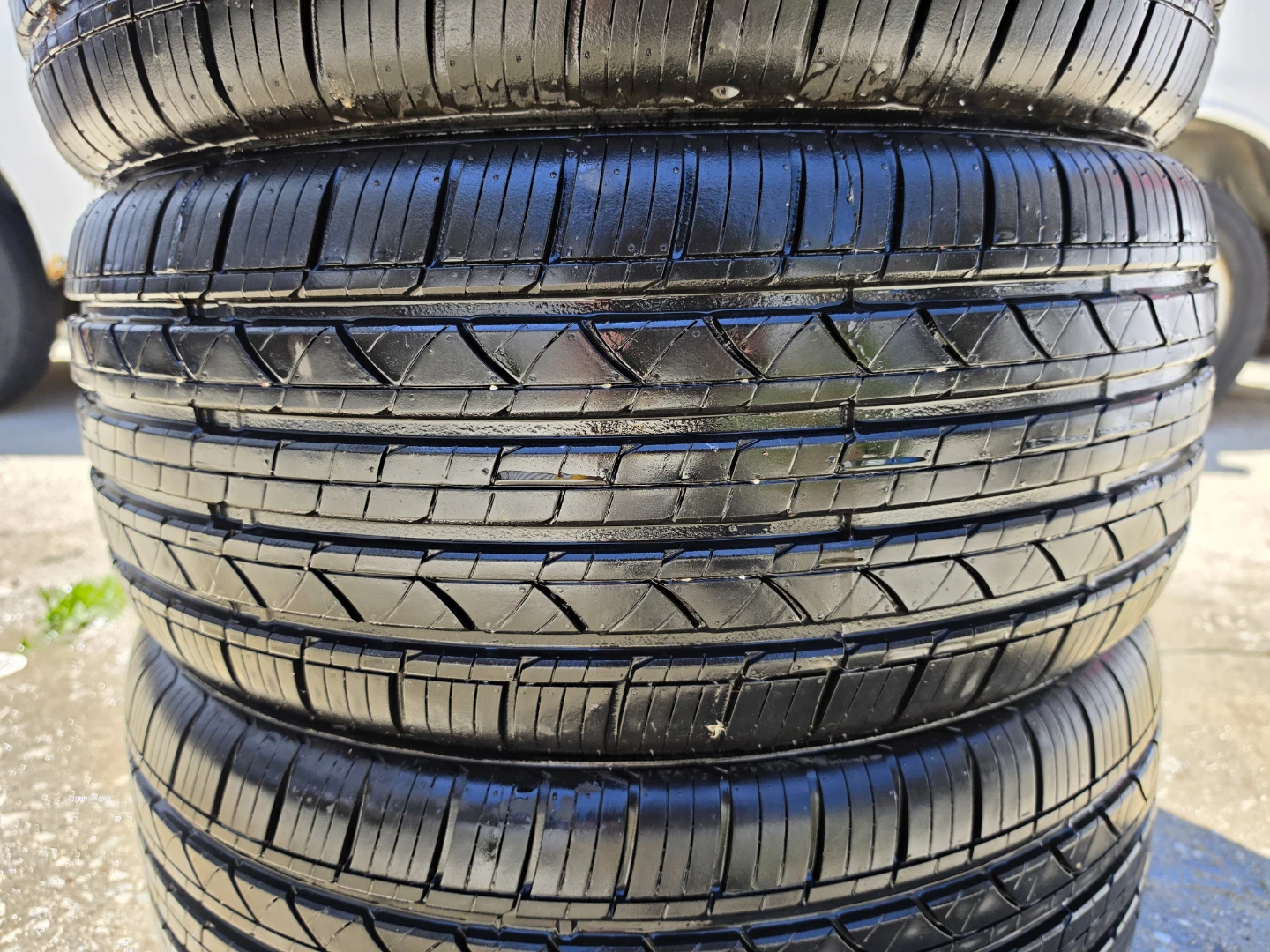 New 18 inch tires 2454518 - photo 4