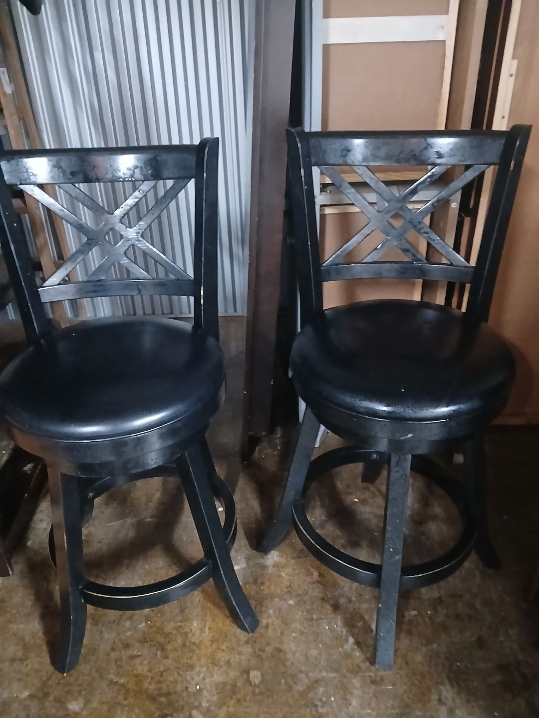 2 stools