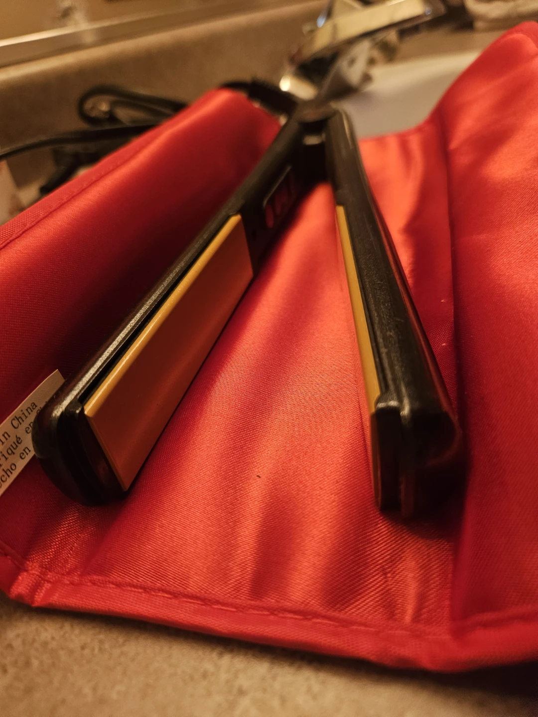 CHI Pro Hair Straightener - photo 2