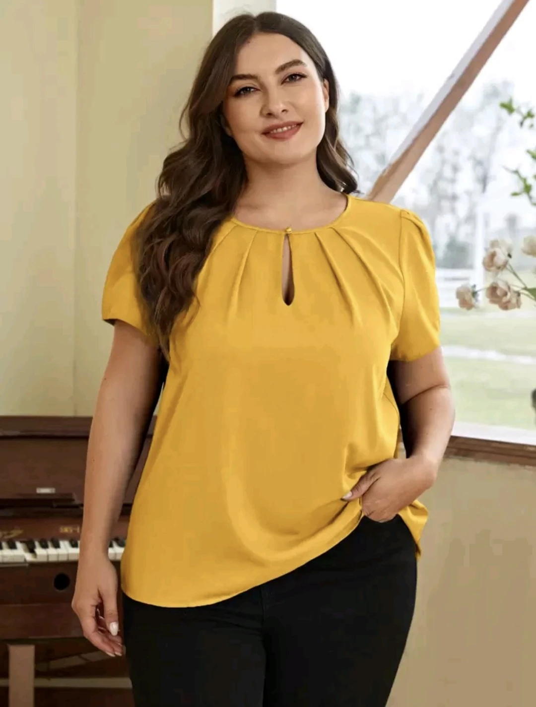 SHEIN Curve Short Sleeve Top