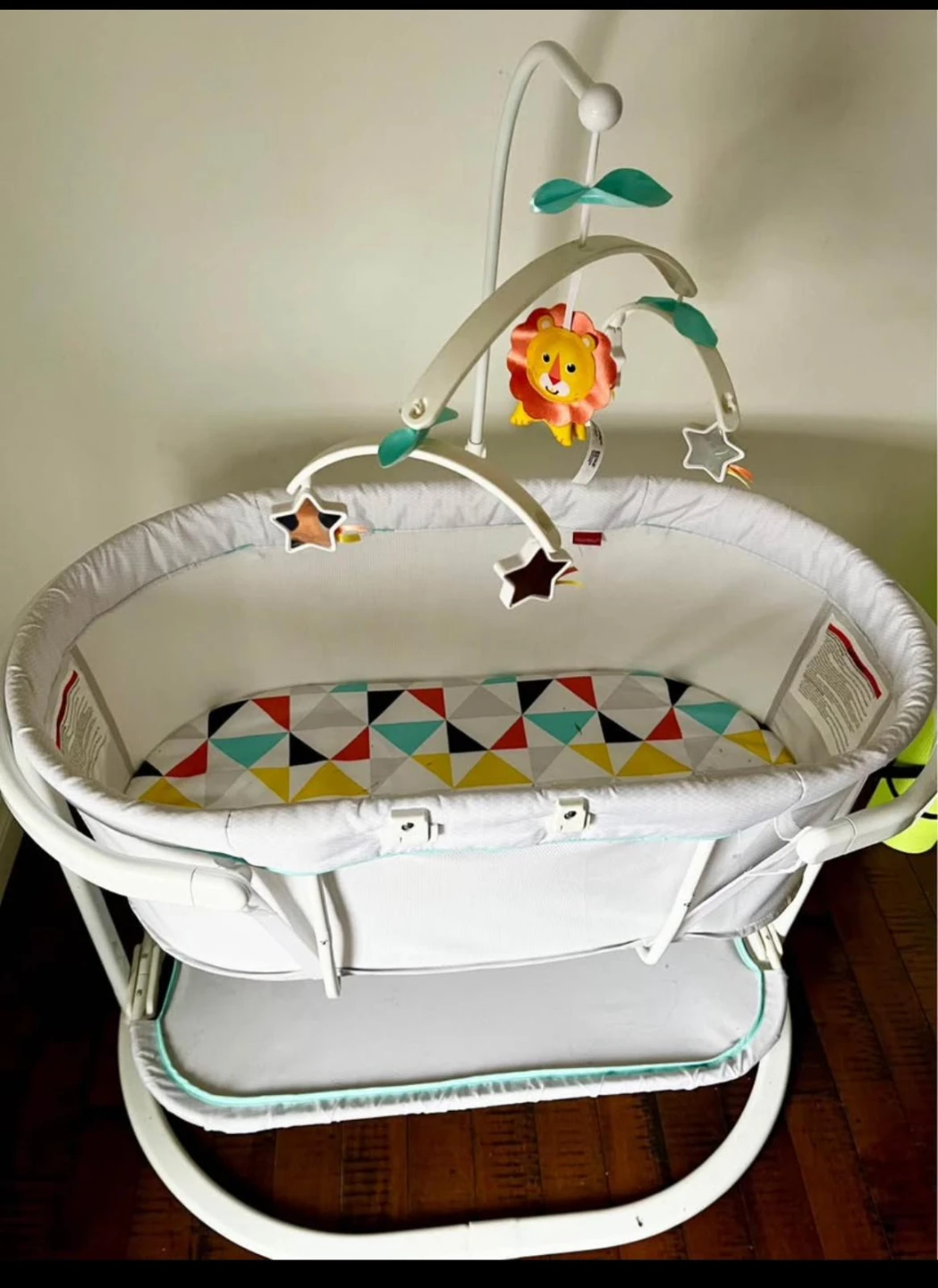 Fisher-Price Bassinet - photo 2