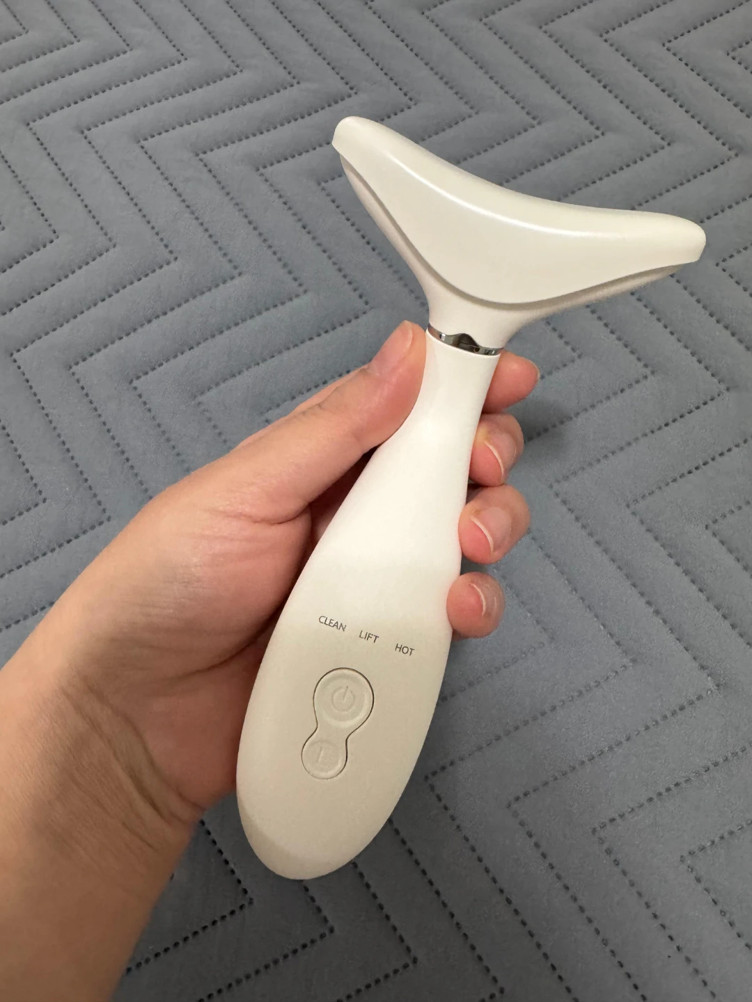 White Face & Neck Massager - photo 3