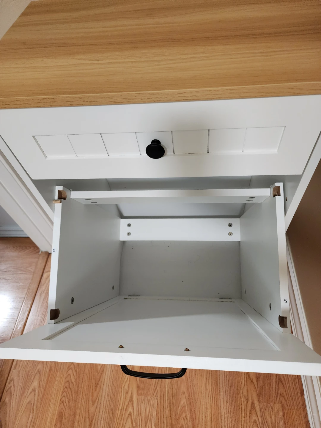 White Laundry Hamper Cabinet with Drawer - photo 5