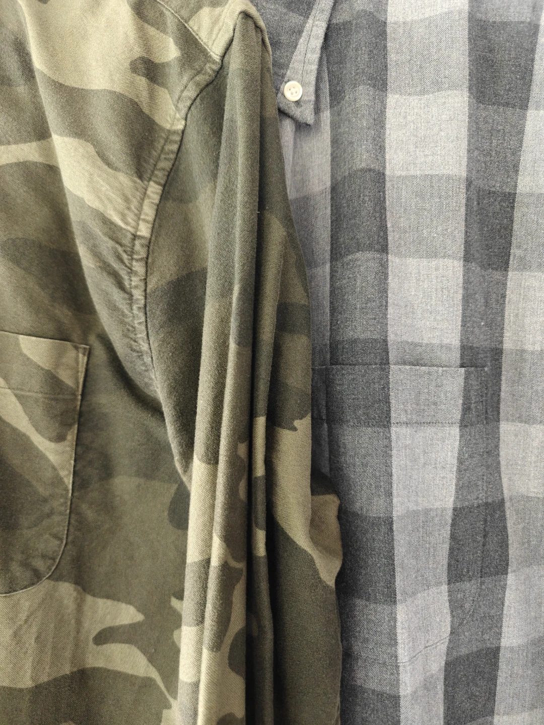 3 Abercrombie & Fitch Men's Button-Up Shirts - photo 2