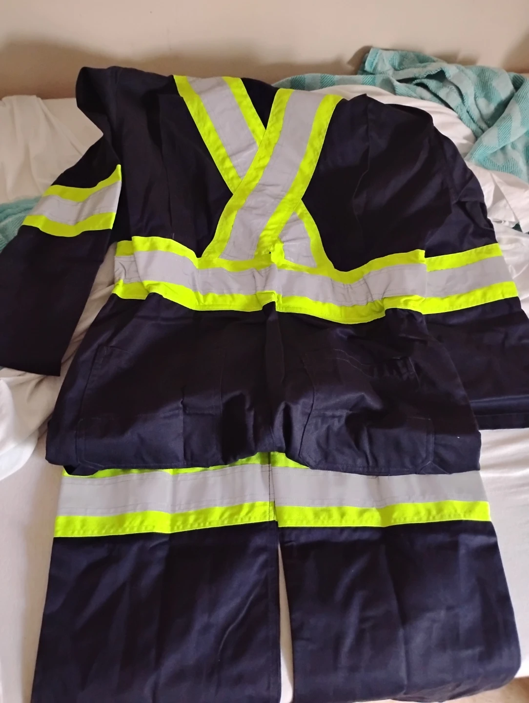 Kosto High Visibility Work Coveralls L/XL + Hard Hat - photo 3