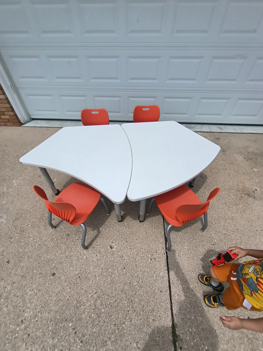 Kids Table and Chair Set - photo 2