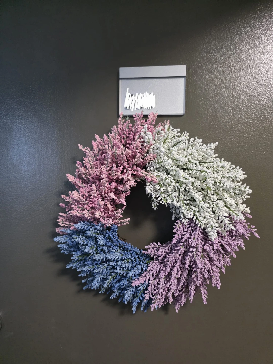 Decorative wreath