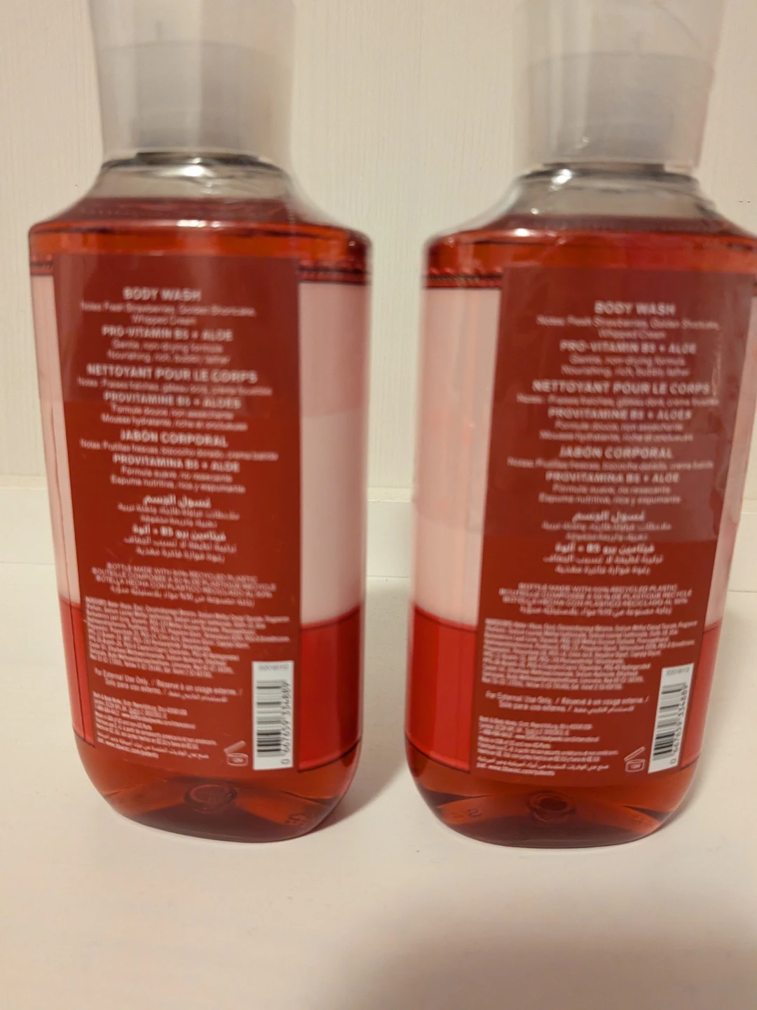 Bath & Body Works Strawberry Pound Cake Body Wash (2 Pack) - photo 2