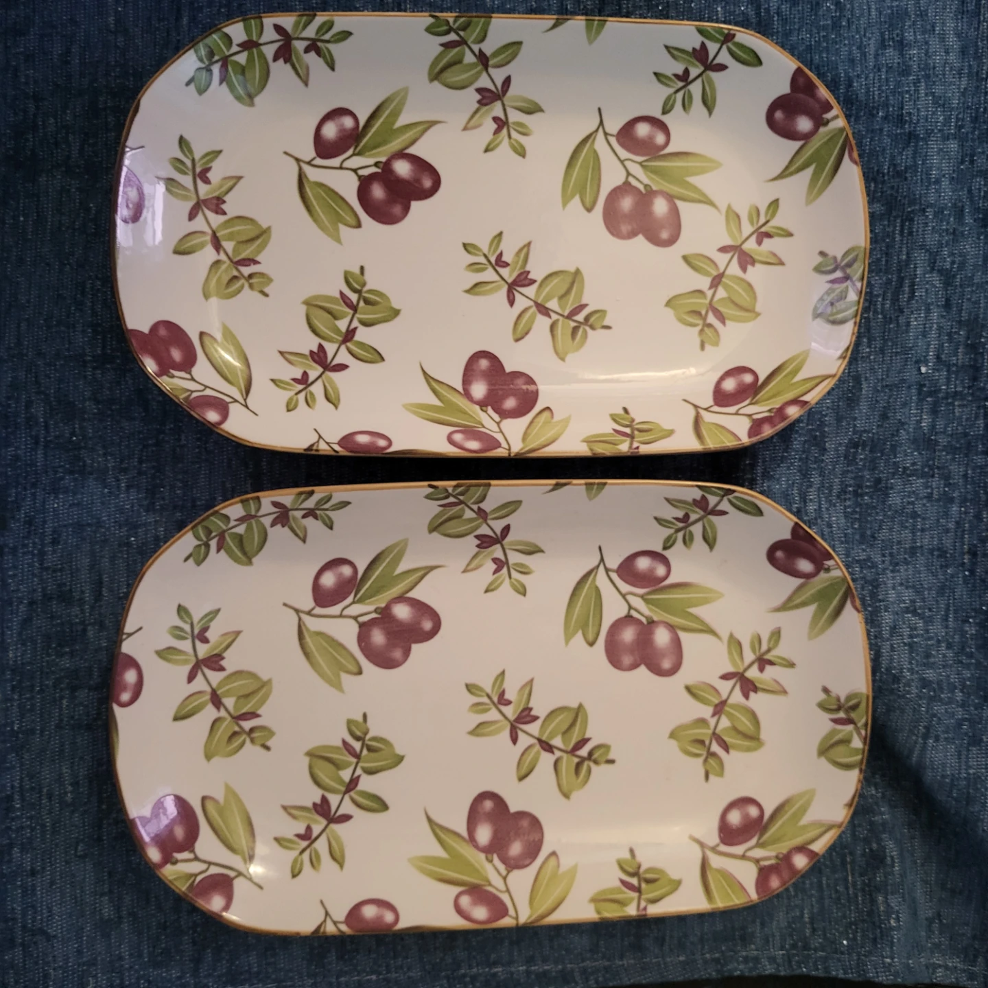 Set of 2 Serving Platters - Olive Branch Design