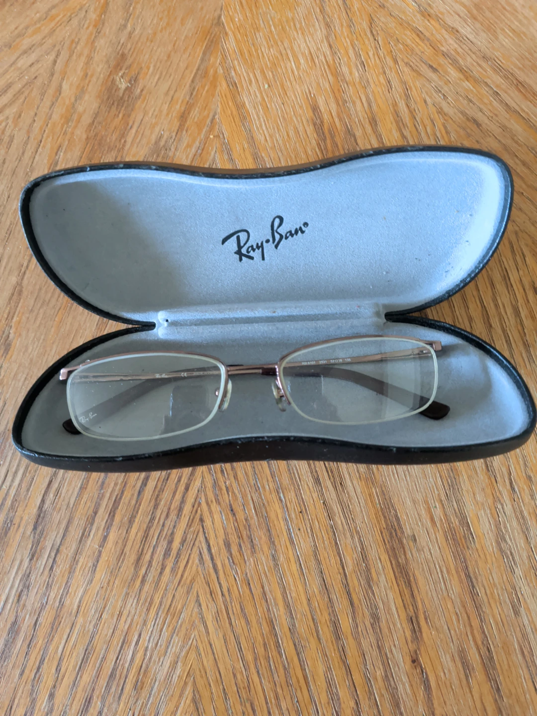 Ray-Ban Eyeglasses with Case