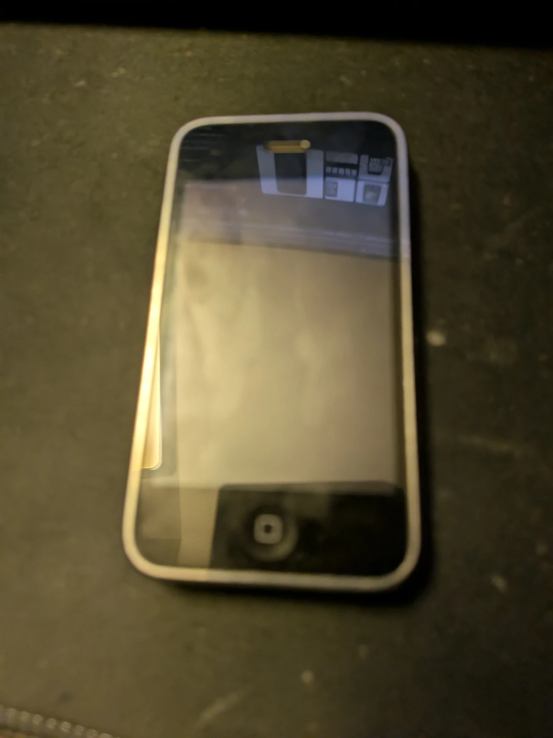 Apple iPhone 3GS - photo 2