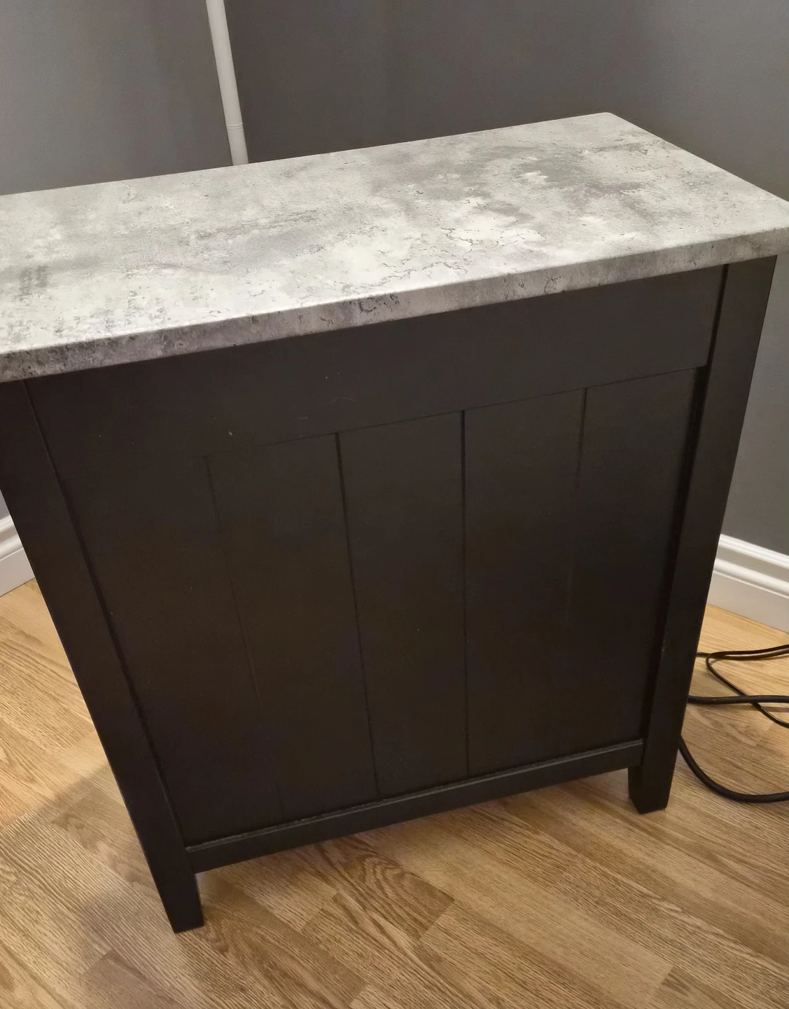Ashley Furniture End Table with Built-in Power and USB - photo 3