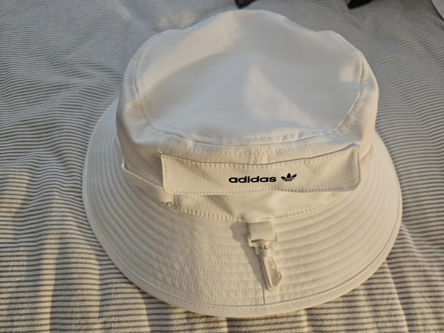 Adidas bucket hat