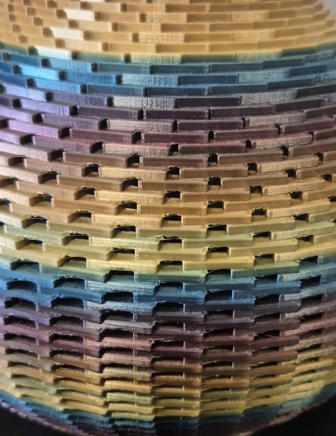 🌈 🌿Stunning Geometric Rainbow Vase – Unique 3D Printed Art Piece - photo 5