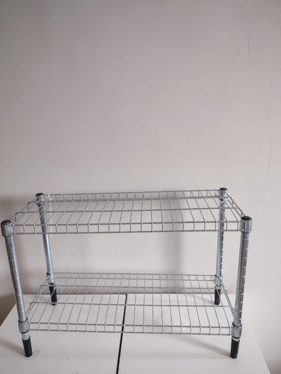 2-Tier Wire Shelving Unit