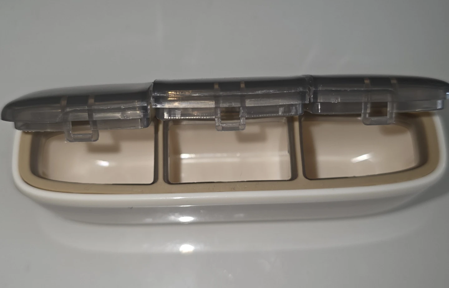 e.chu 3-Compartment Pill Organizer Case - photo 2