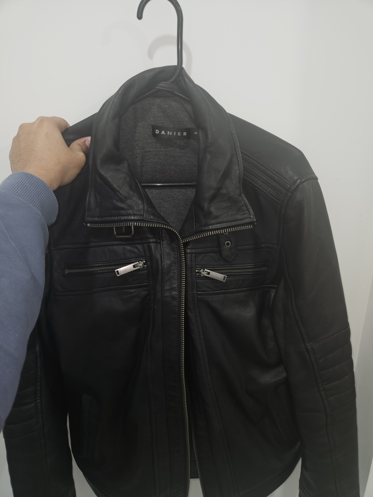 Danier Black Leather Jacket - photo 4