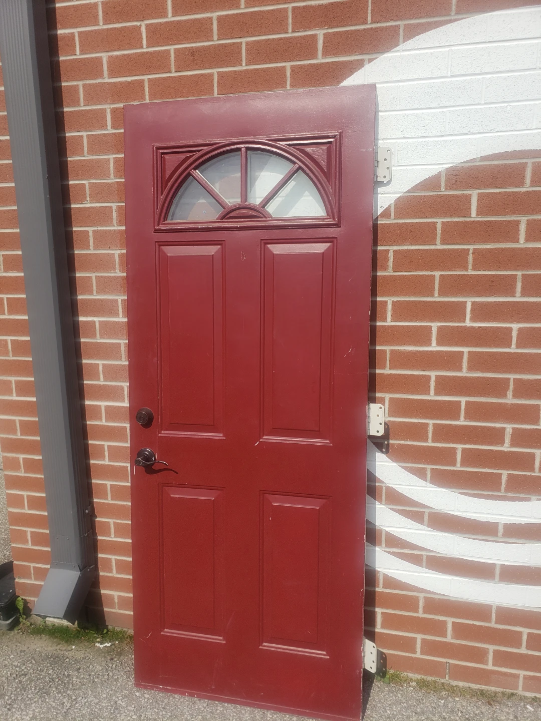 Exterior Door with Glass Transom